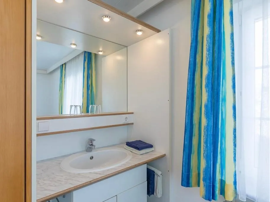 Ferienhaus Dani Ferienwohnung Rebgarten 노넨혼 0*,  독일